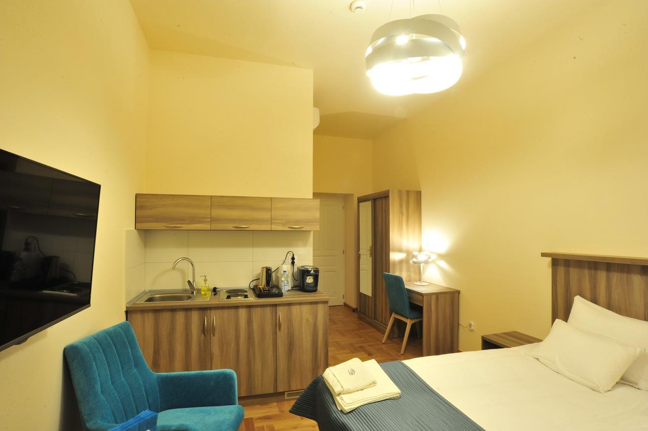 Kosmopolita Apartments Krakau Buitenkant foto