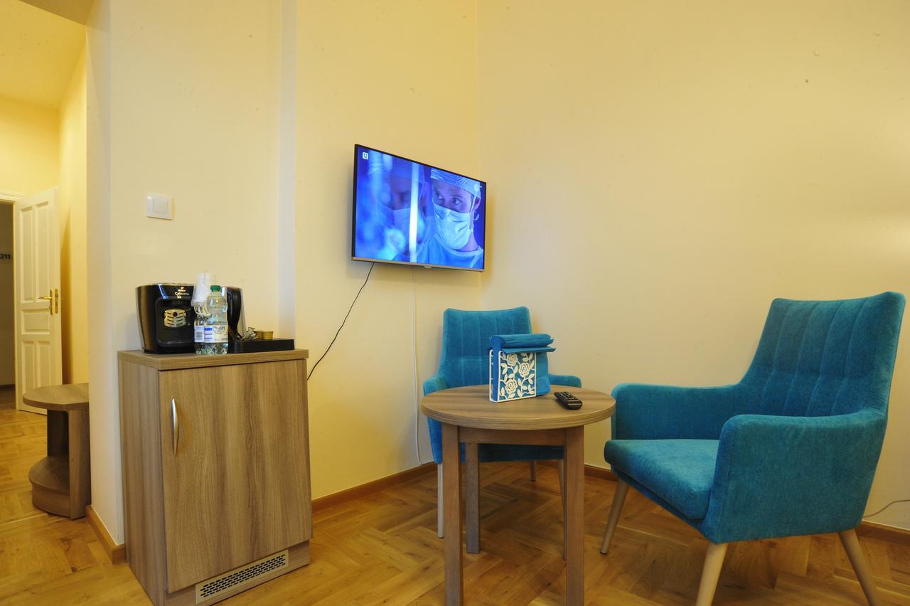 Kosmopolita Apartments Krakau Buitenkant foto