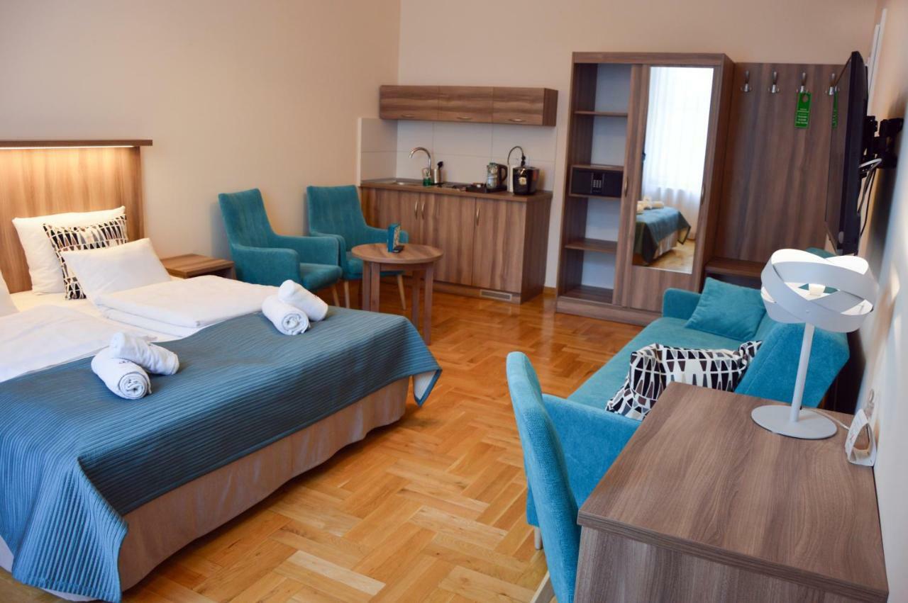 Kosmopolita Apartments Krakau Buitenkant foto