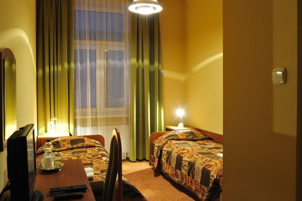 Kosmopolita Apartments Krakau Buitenkant foto